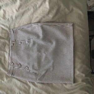 Houndstooth Pencil Skirt